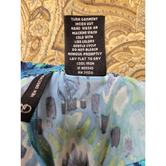 NWT New Directions Pant Suit, Large in Blue/Green Tribal Print - Picture 6 of 10